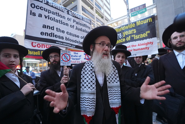 Anti-Israeli Jews gather at a 'Stop the Sale of Stolen Palestinian Land' protest Anti-Israeli Jews gather at a 'Stop the Sale of Stolen Palestinian Land' protest